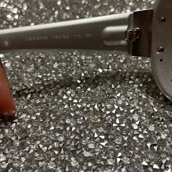 DOLCE & GABANNA SUNGLASSES - Picture 6 of 7